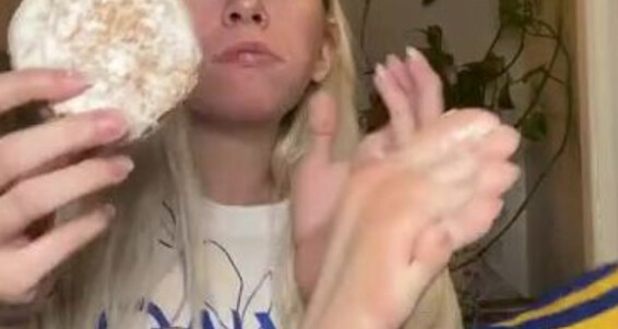 Skye Aka Solesofskye Onlyfans Want A Bite