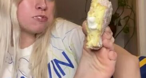Skye Aka Solesofskye Onlyfans Want A Bite
